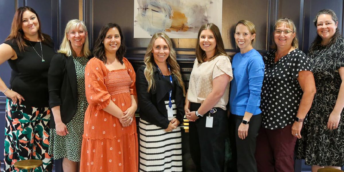 group shot women in a professional club