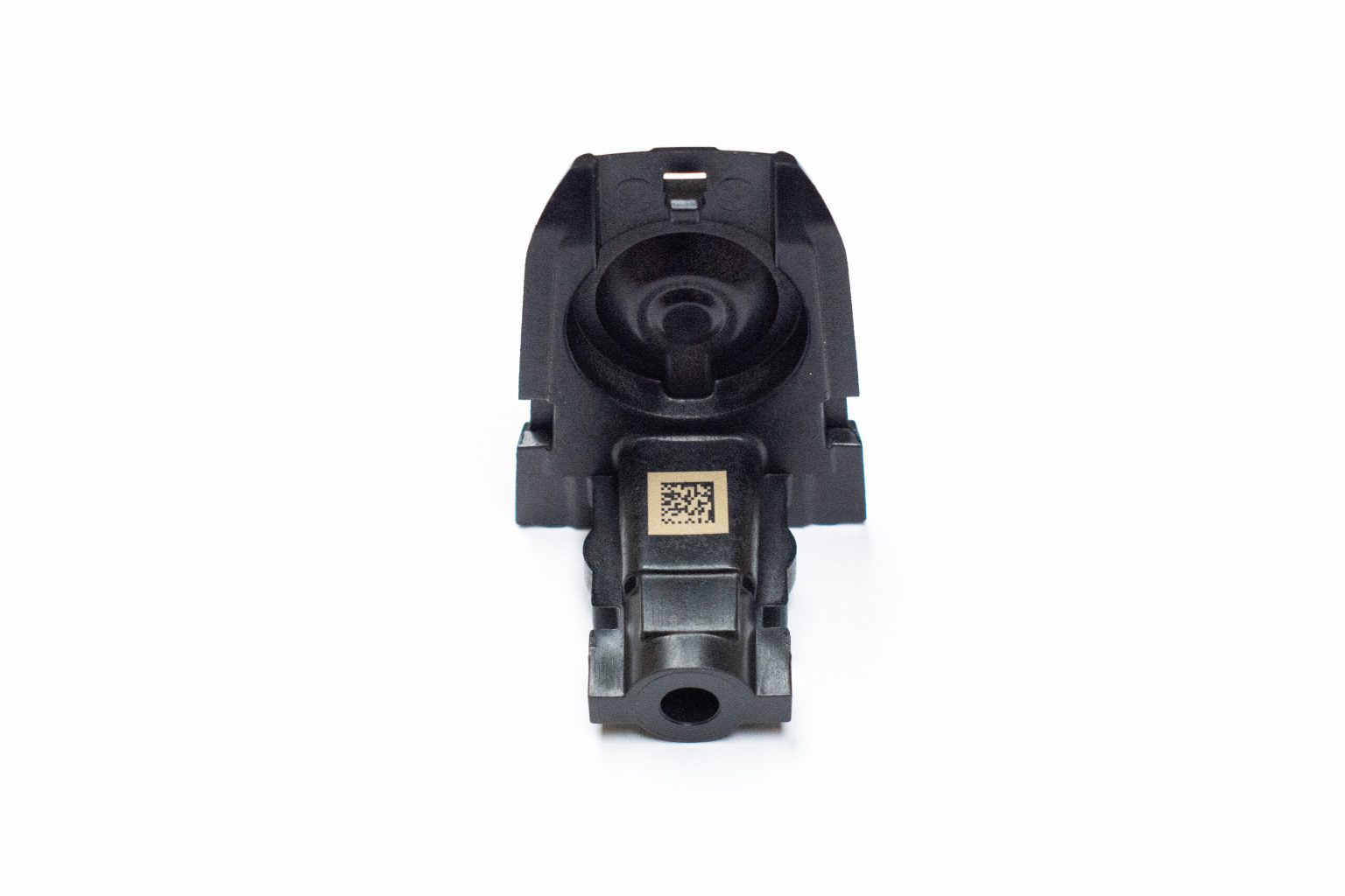 Latch marked with a 2D barcode.