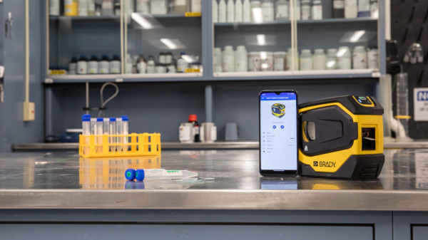 Brady M511 Bluetooth printer in a laboratory.
